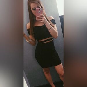 Windsor Black Off-The-Shoulder Mini Bodycon Dress with Cut Out (size small)